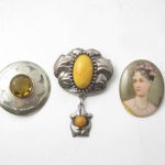 610 4836 BROOCHES